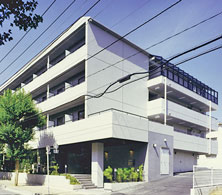 橘・学生会館―カマラードさぎ沼外観