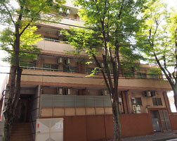橘・学生会館―カマラードたまプラの外観
